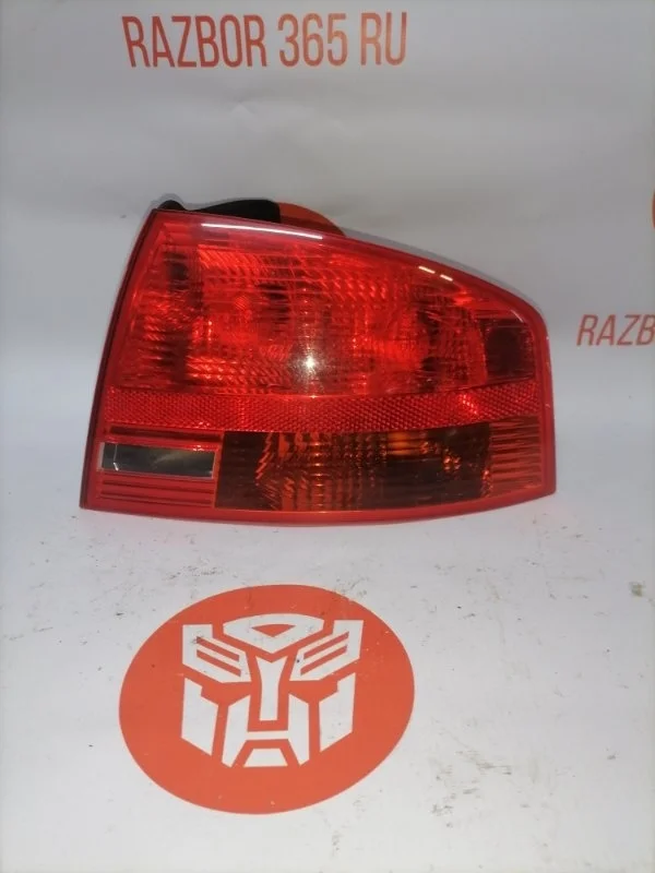 Фонарь Audi A4 2006 8ED