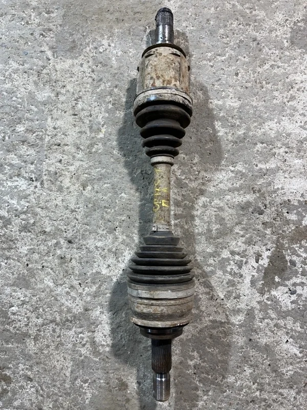 Полуось передняя левая (приводной вал, ШРУС) Toyota Land Cruiser Prado 120 (2002-2009) 2004 39100EB310 4.0 I 1GRFE