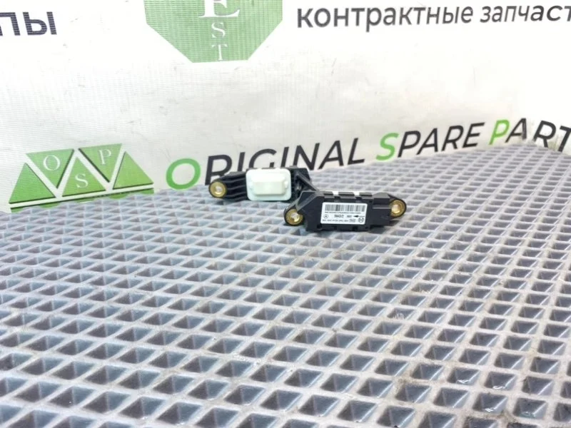 Датчик удара Mercedes-Benz S-Class 2003 A0018209126 W220 OM648.960