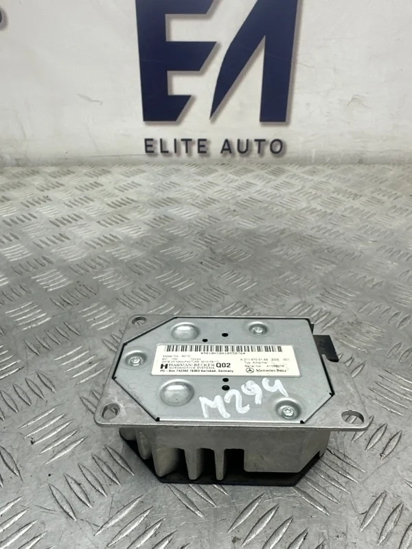 Усилитель звука Mercedes E 2010 A2118705189 W212 3.5
