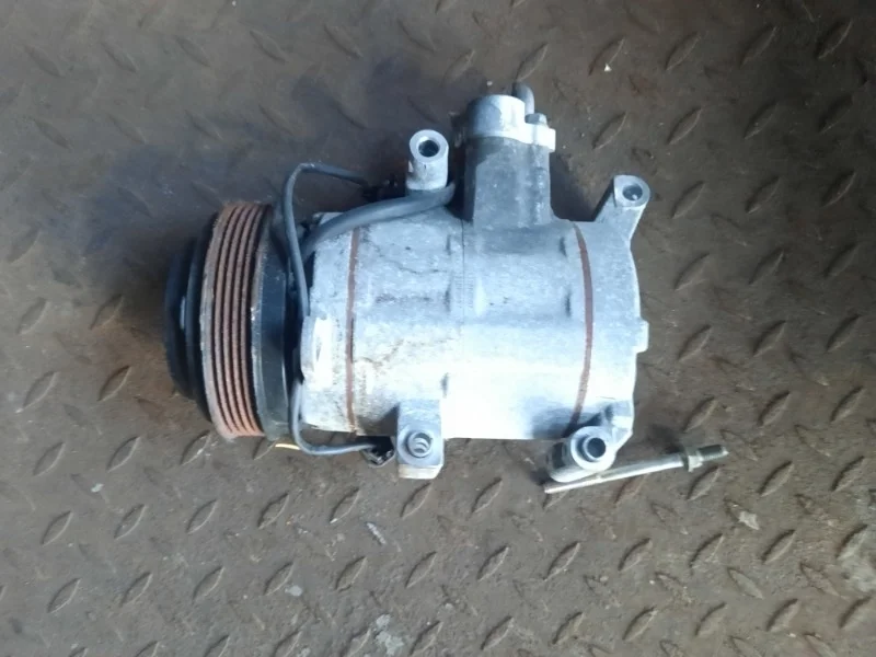 Компрессор кондиционера Mazda Mazda 3 2006-2013 BBM461450B BL LF-DE