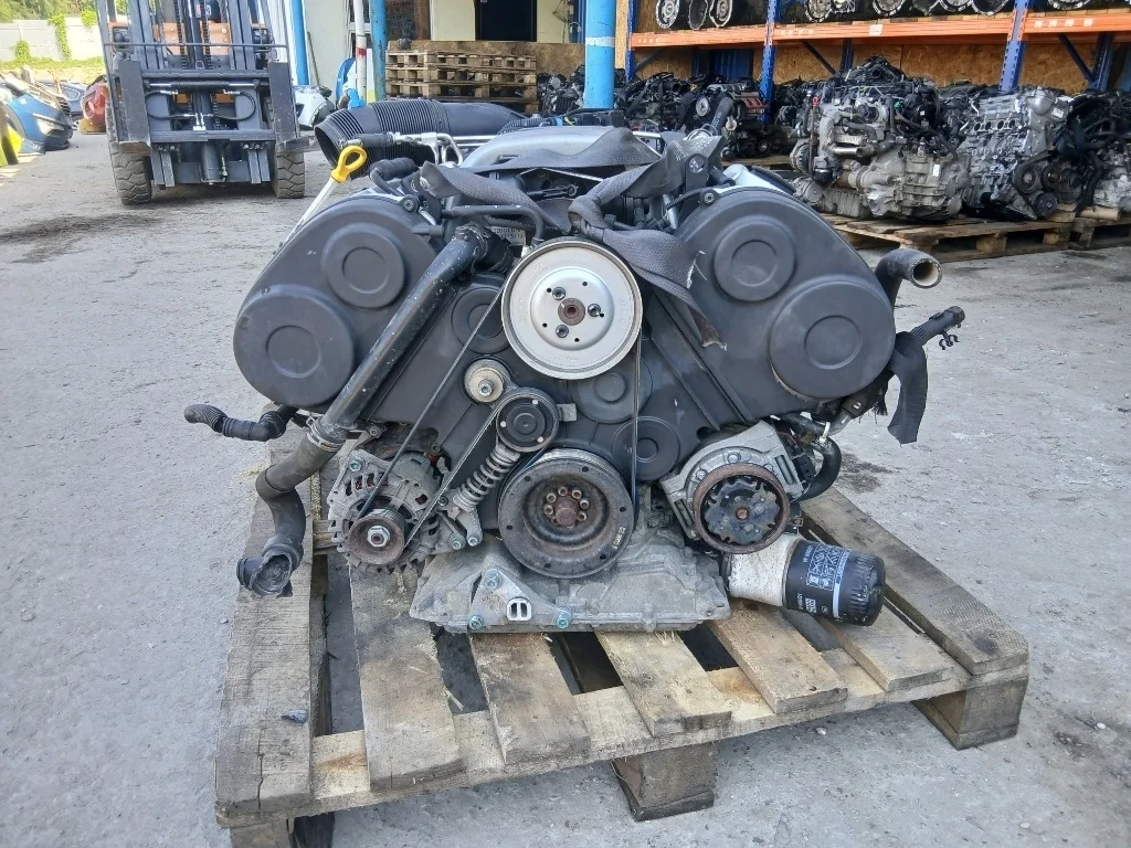 Двигатель Audi A4 ASN