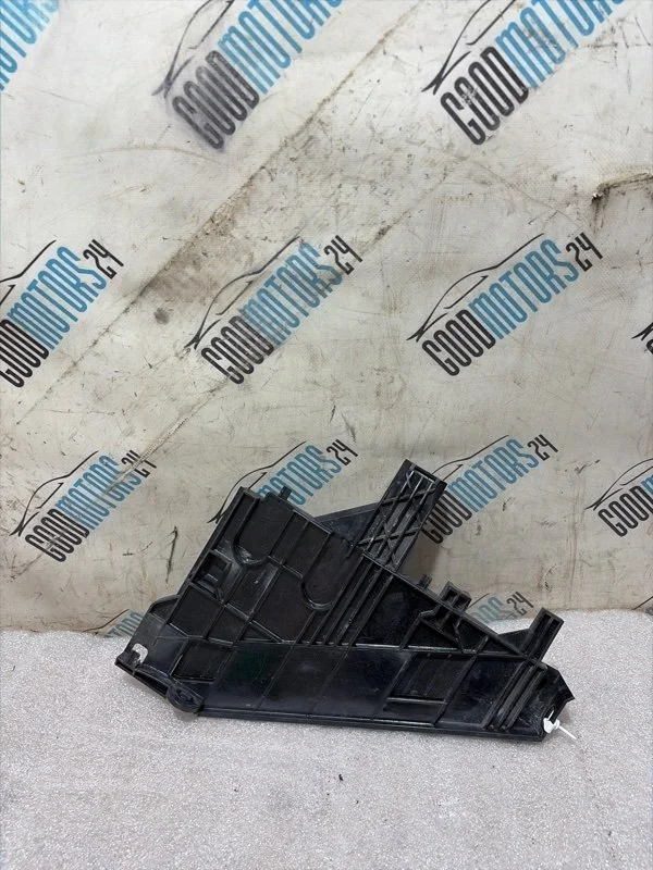 Площадка фары Land Rover Freelander 2 2013 6H5213D084A L359 224DT, правая