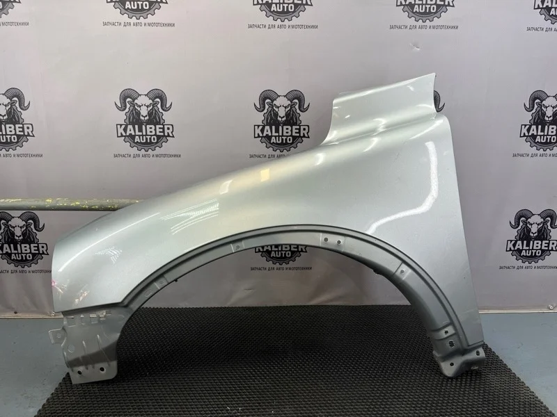 Крыло Volvo XC90 2010 30796494 2.4 D5244T4, переднее левое