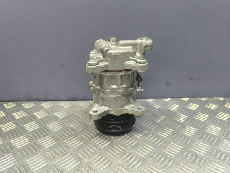 Компрессор кондиционера BMW 1 2017 64529299328 F20 B47D20A