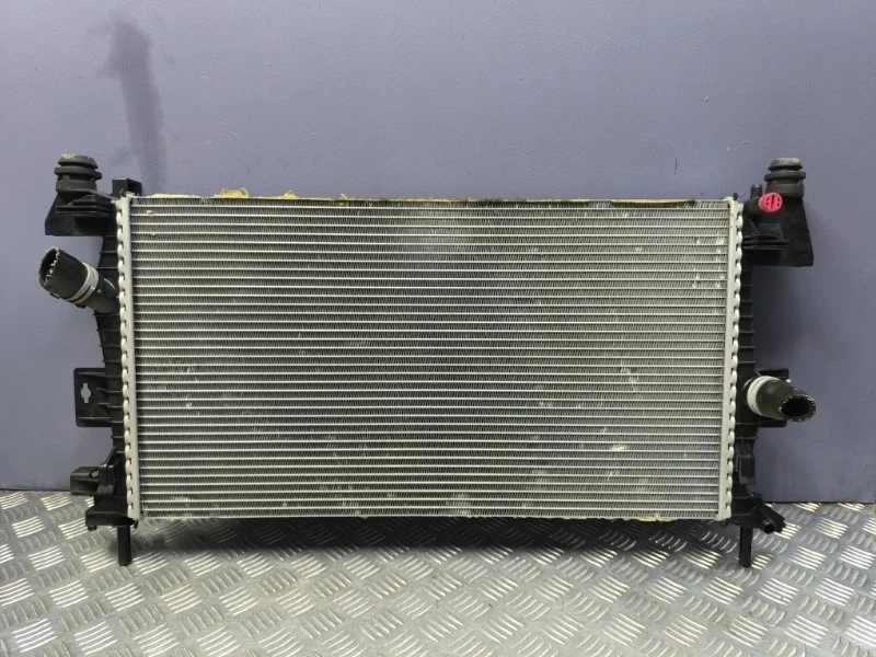 Радиатор основной Ford Focus 2012 1727475 3 MGDA