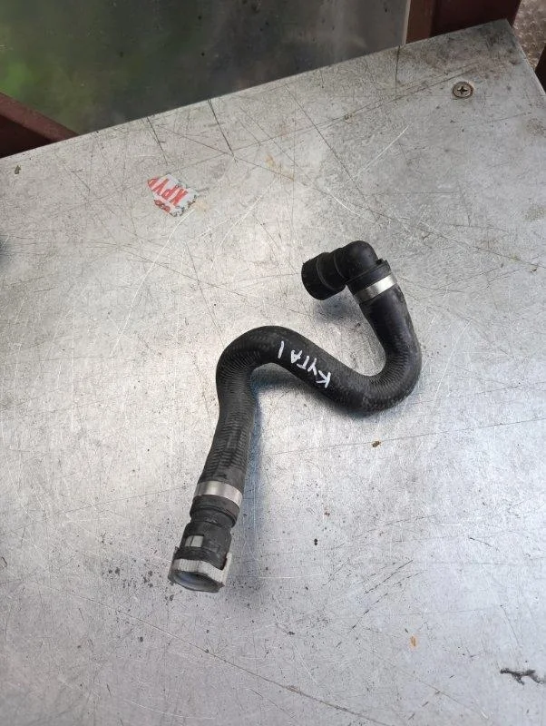 Патрубок отопителя ford Kuga 1 2008-2012