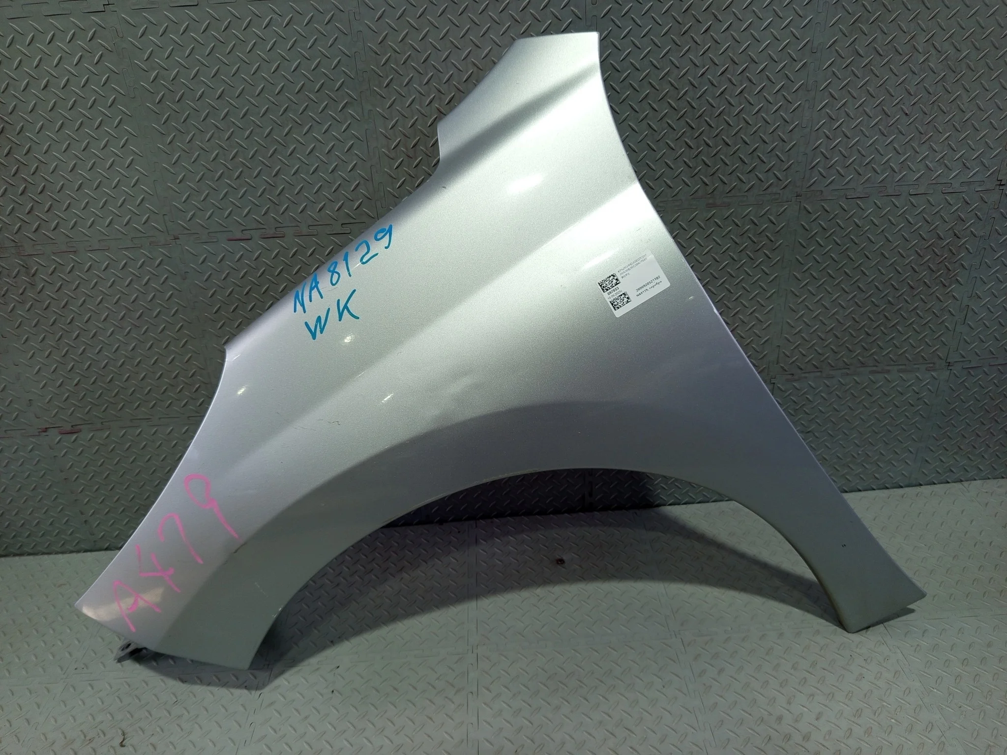 КРЫЛО PEUGEOT 207 7840R9 ПЕРЕДНЕЕ ЛЕВОЕ  серебро, EZR NA8129