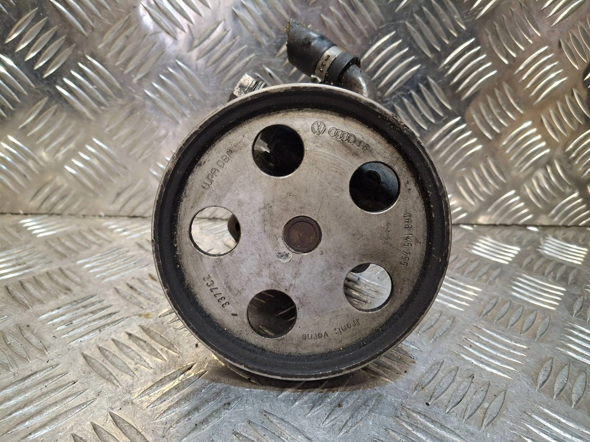 насос гидроусилителя руля Audi A4 B6