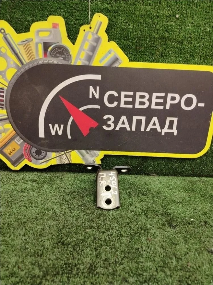 Петля двери Lexus LX 2017 6871012151 VDJ201 1VDFTV, передняя правая