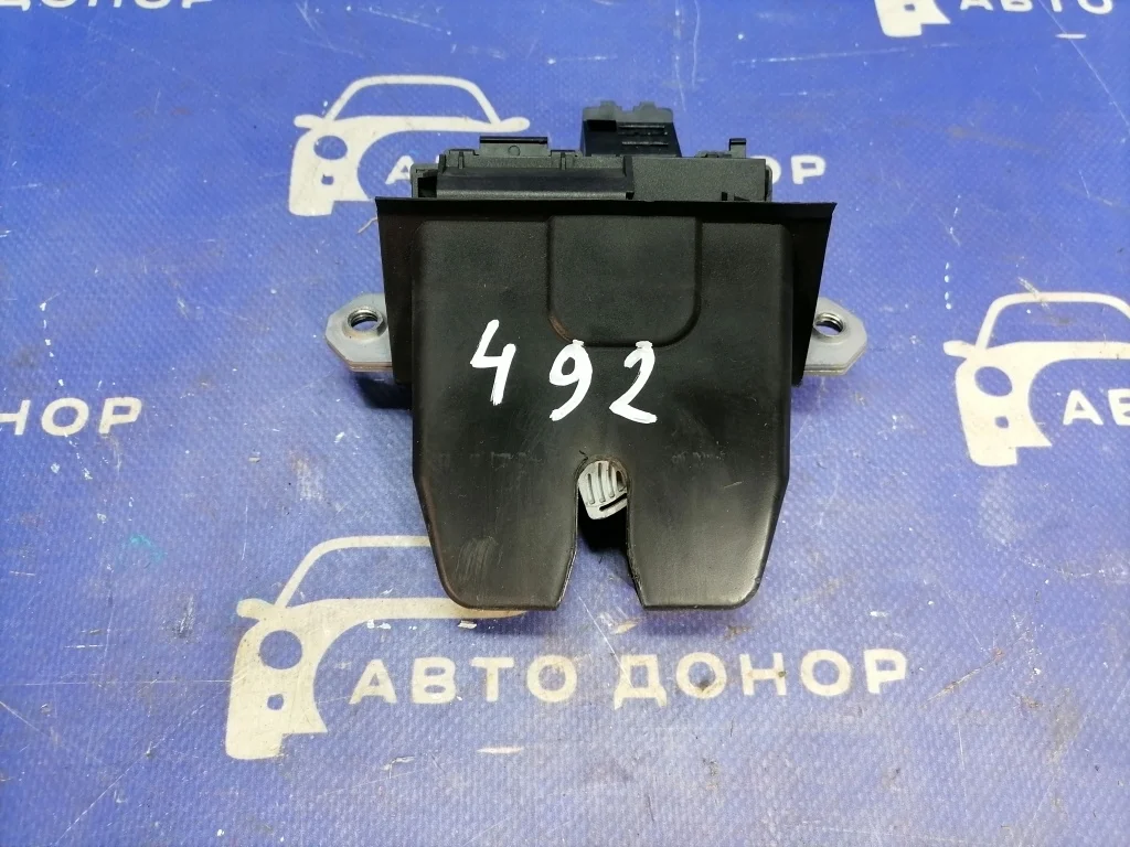замок багажника FORD FOCUS CB8 IQDB - 1930055