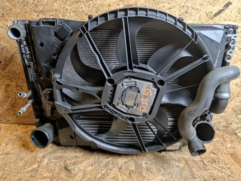 Кассета радиаторов BMW 335xi 2010 E90