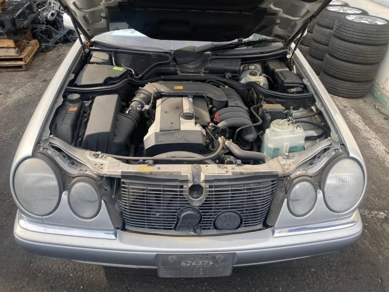 Продажа Mercedes-Benz E class 3.2 (220Hp) (104.995) RWD AT по запчастям