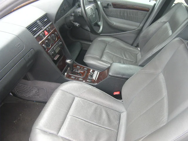 Продажа Mercedes-Benz C class 2.2 (150Hp) (111.961) RWD AT по запчастям