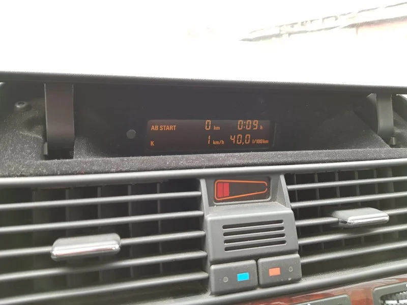 Продажа Mercedes-Benz S class 4.2 (279Hp) (119.971) RWD AT по запчастям