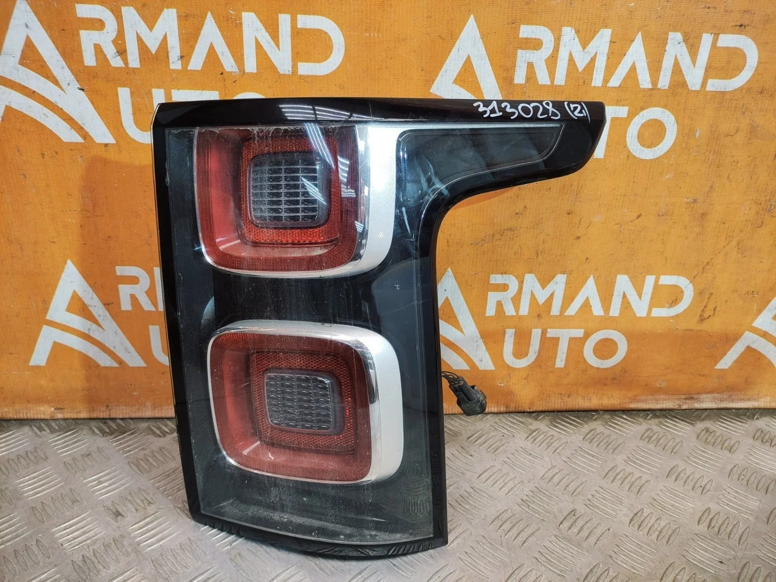 Фонарь Land Rover Range Rover 2017-2022 LR135412 4 L405, правый