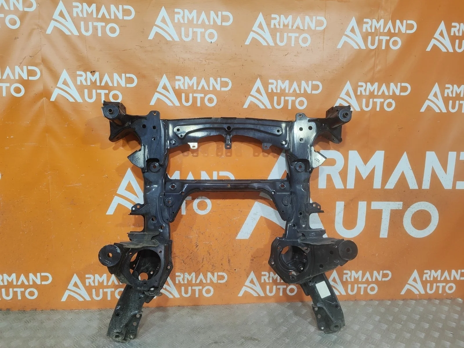 Подрамник BMW X5 2018-нв 31106884852 G05, передний