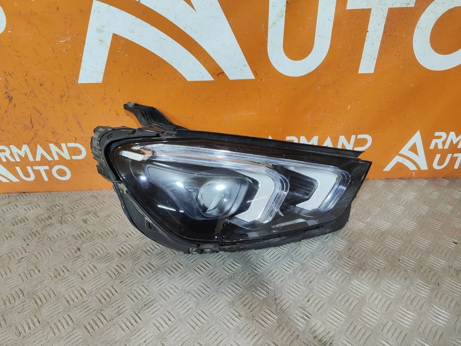 Фара Mercedes GLE-Class 2018-нв A1679060403 V167, правая