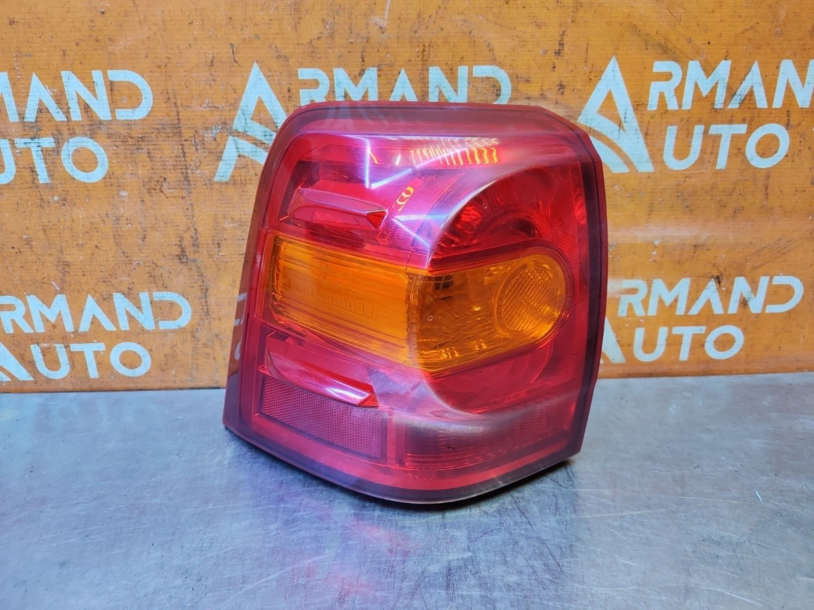 Фонарь внешний Toyota Land Cruiser 2012-2015 8156160A60 200, левый