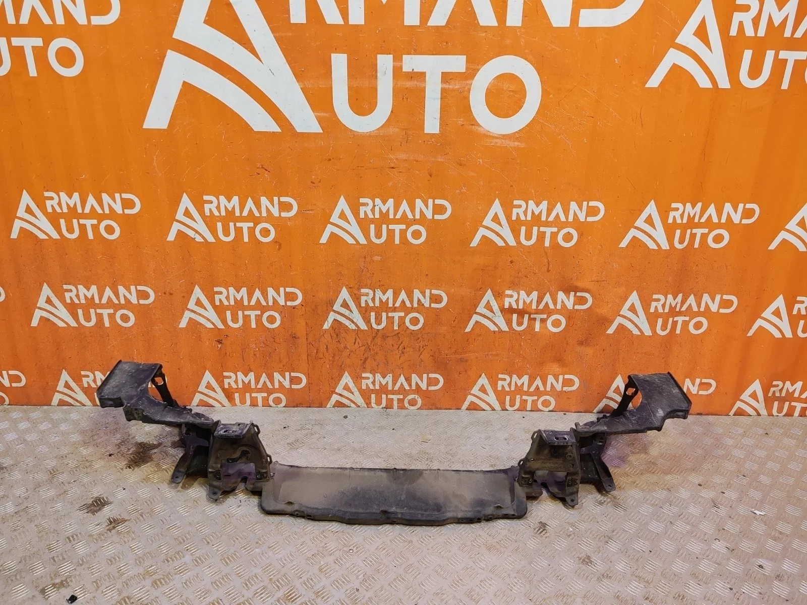 Панель передняя (суппорт радиатора) Volvo S60 2010-2013 31283053 2