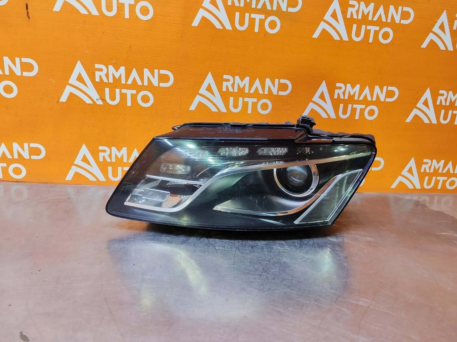 Фара Audi Q5 2008-2012 8R0941029AF 1 8R, левая