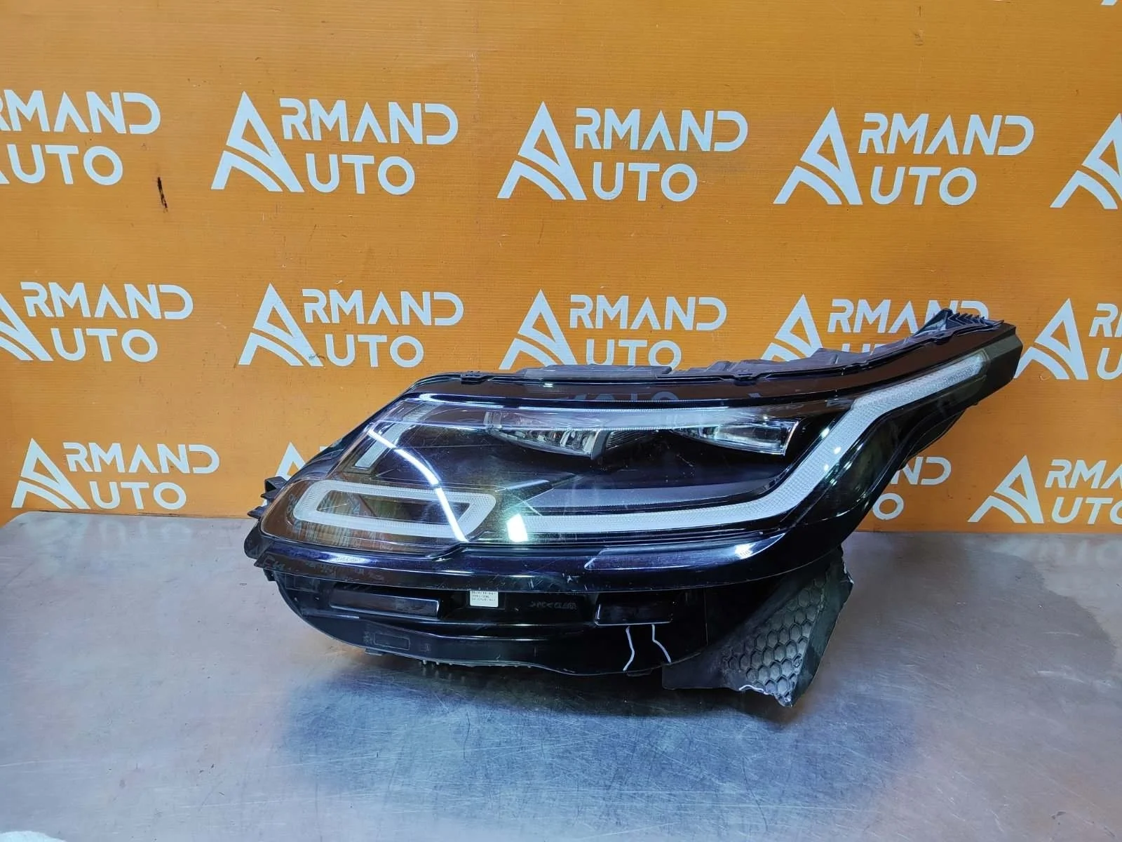 Фара Land Rover Range Rover Velar 2017-нв LR128906 L560, левая
