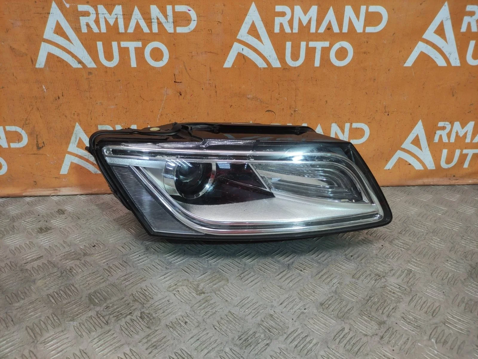 Фара Audi Q5 2012-2017 8R0941044C 1 8R, правая