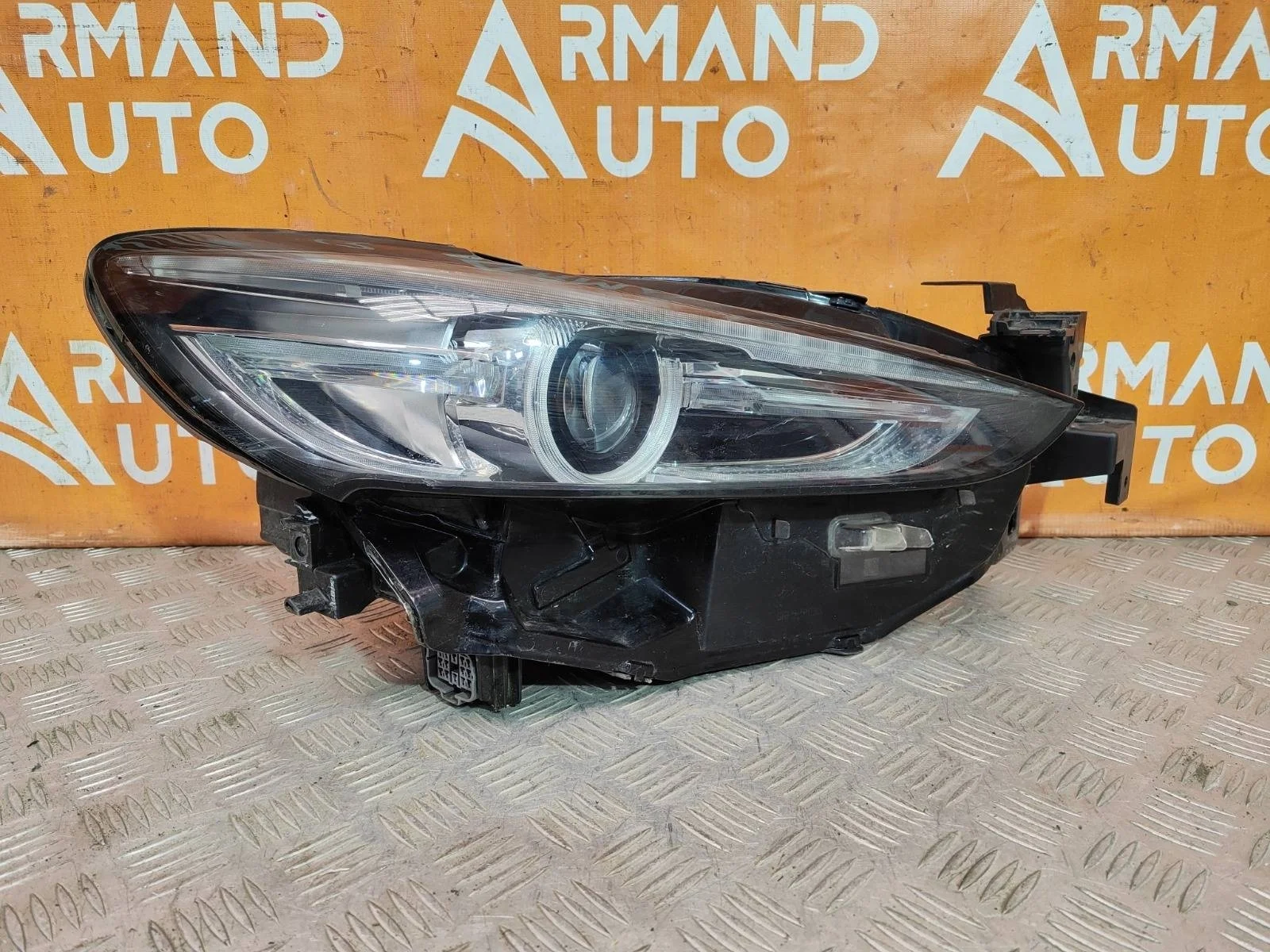Фара Mazda 6 2018-2024 GSJ451031A 3 GJ, правая