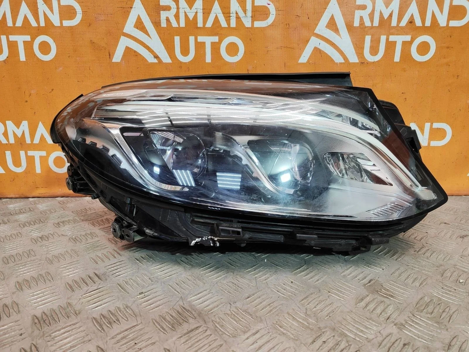 Фара Mercedes M ML GLE-Class 2015-2018 A1669065203 W166, правая