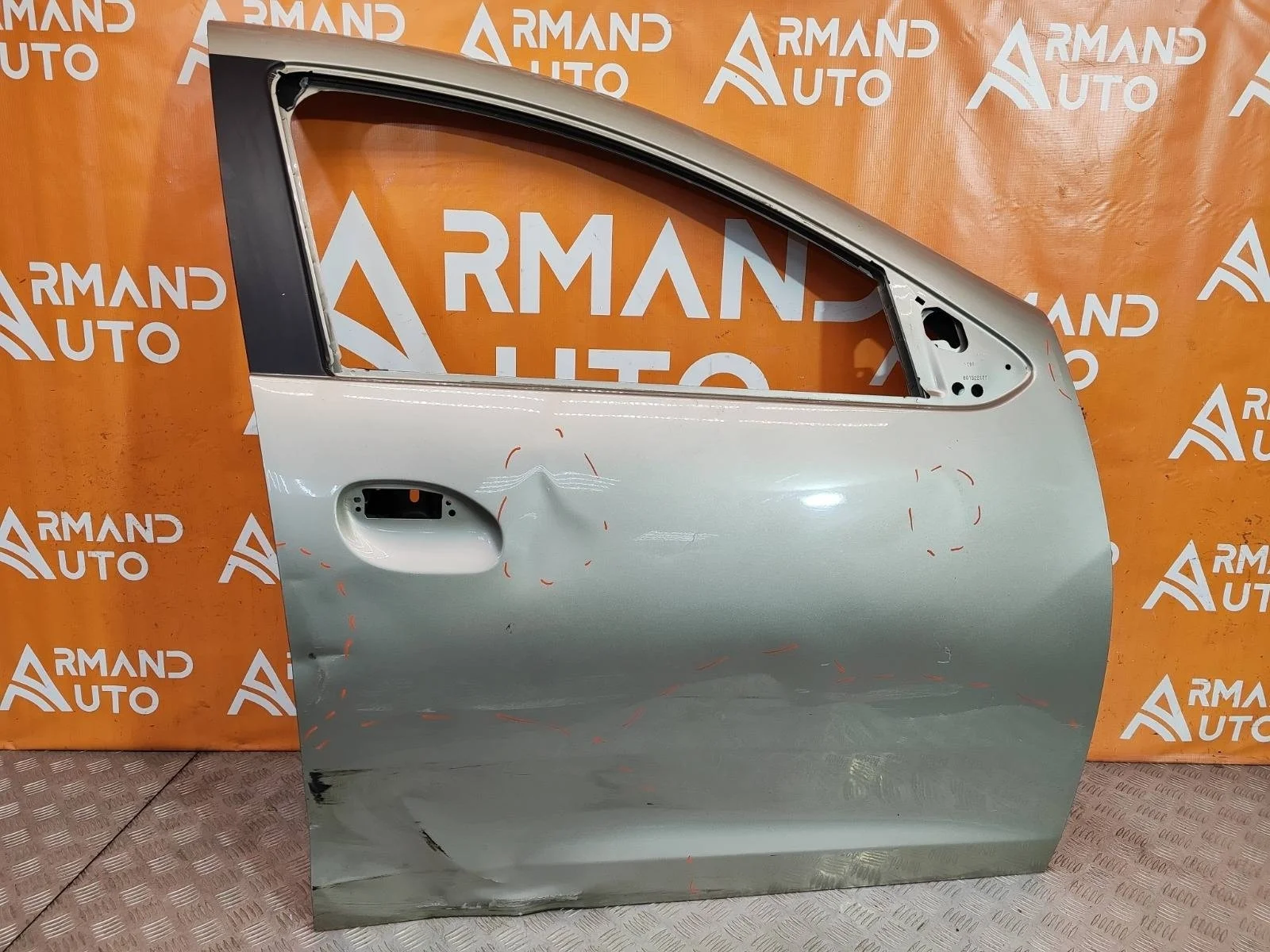 Дверь Renault Logan 2012-2022 801007952R 2, передняя правая