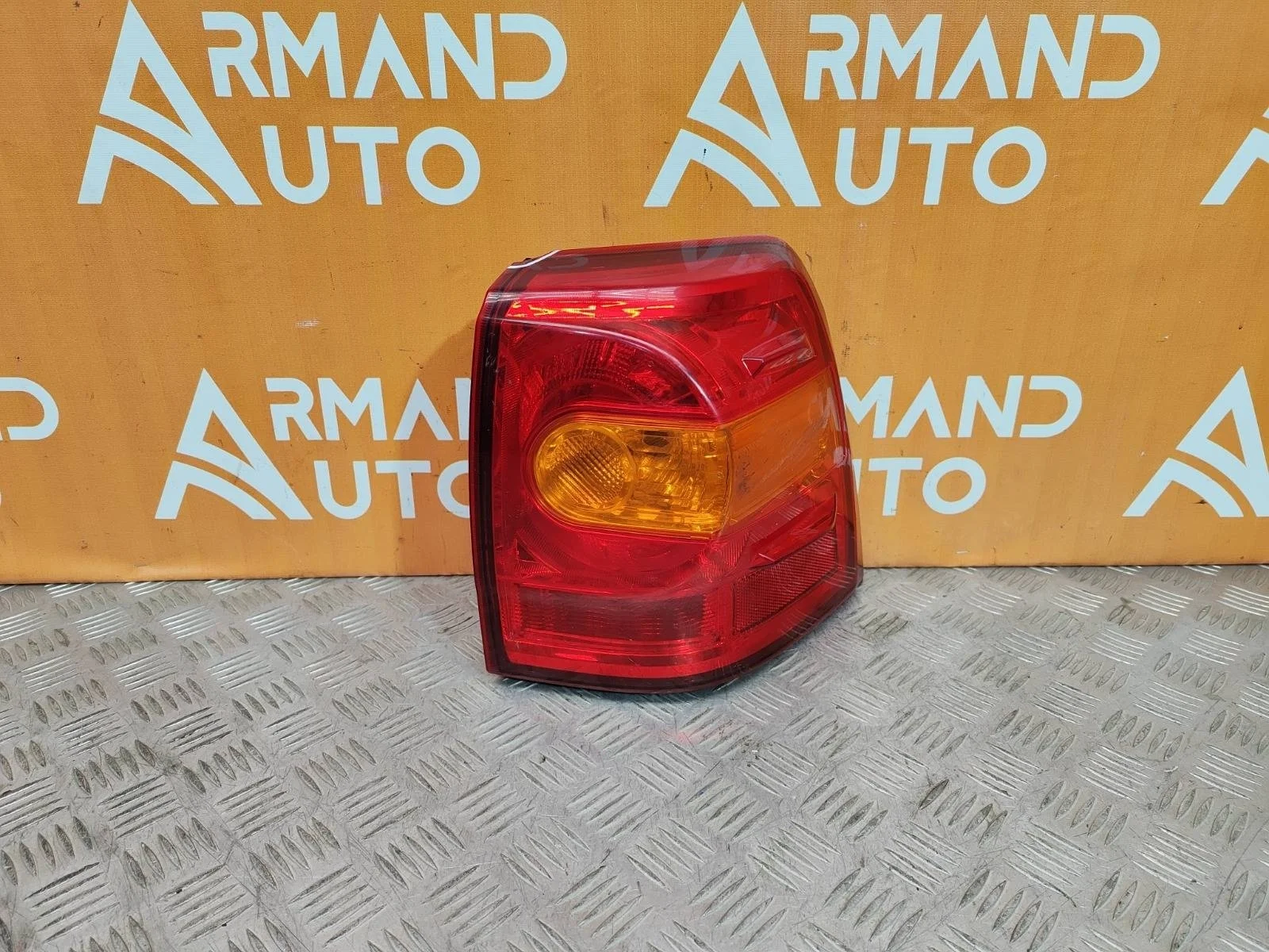 Фонарь внешний Toyota Land Cruiser 2012-2015 8155160A80 200, правый