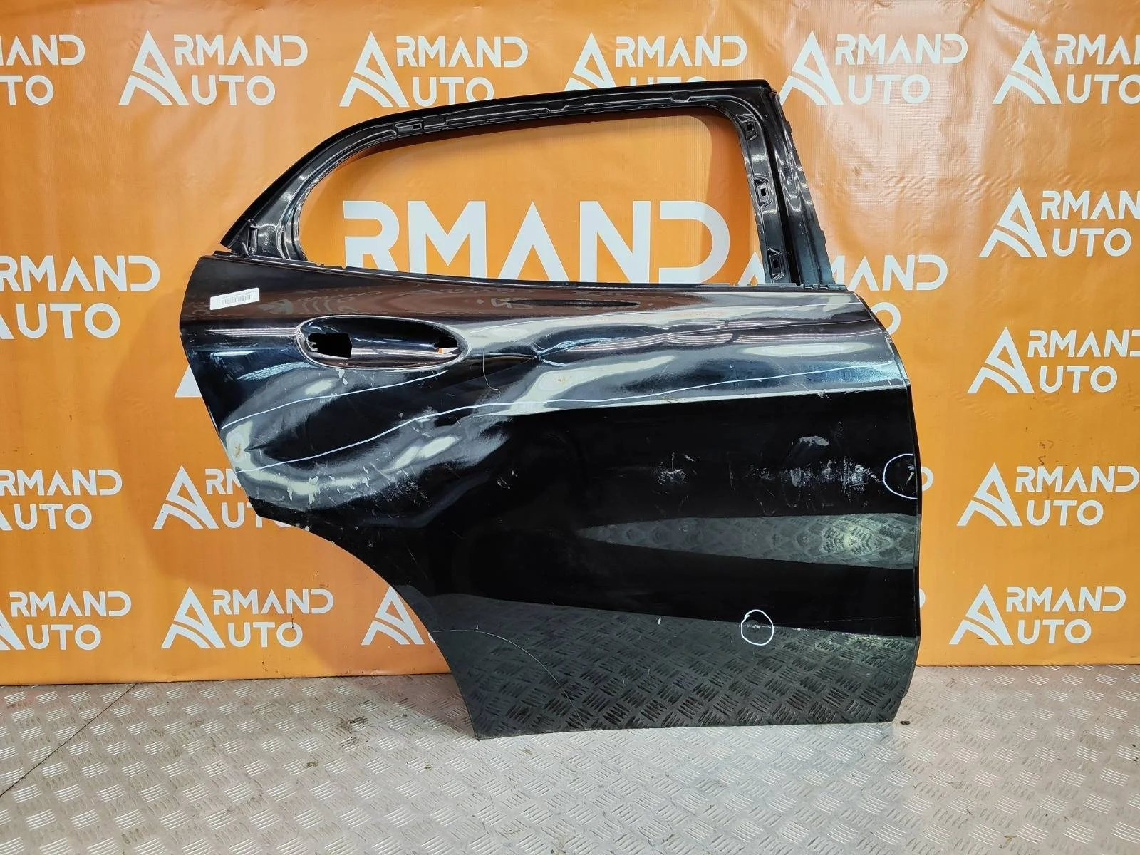 Дверь Mercedes GLA-Class 2013-2020 A1567300205 X156, задняя правая