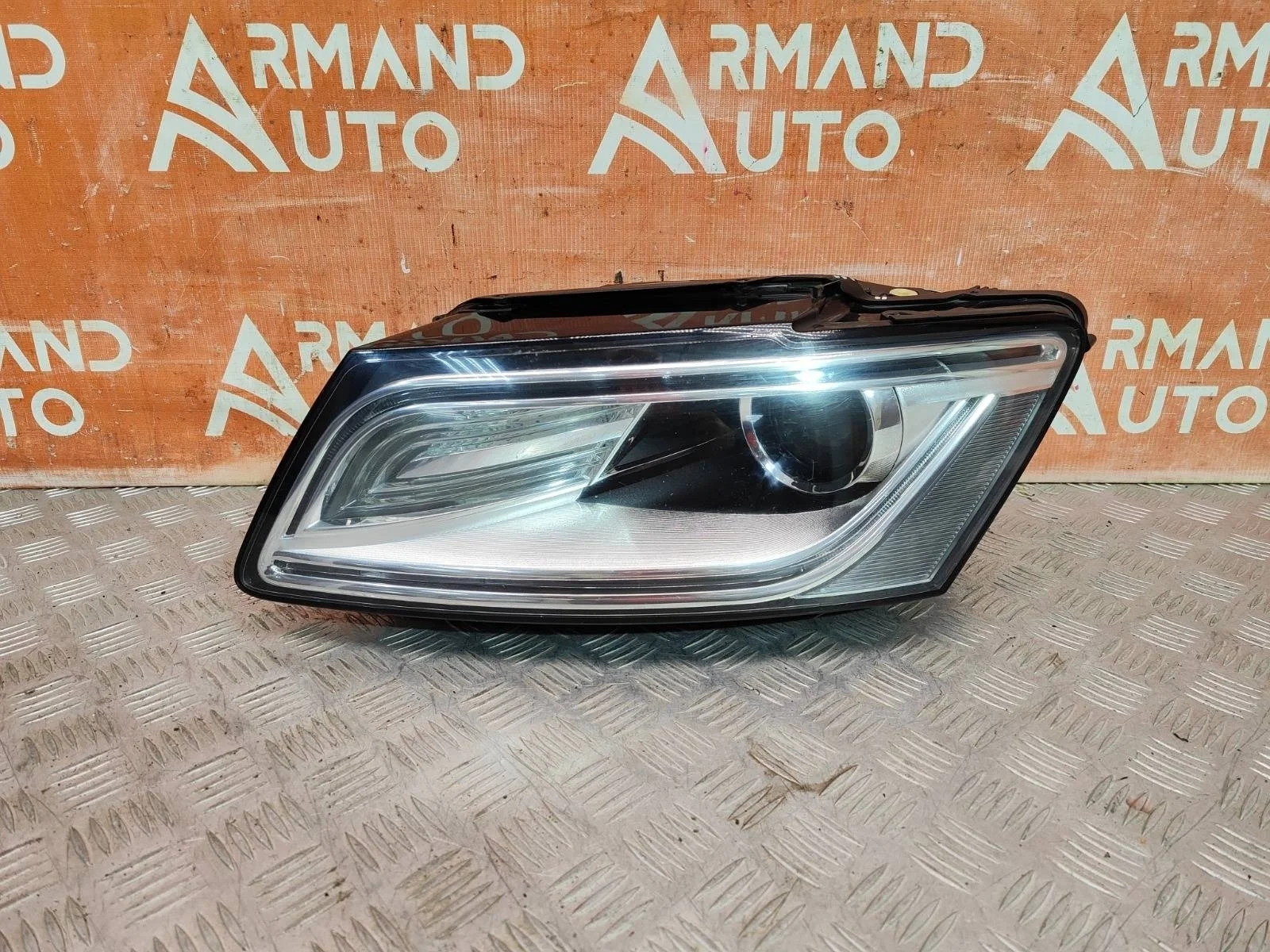 Фара Audi Q5 2012-2017 8R0941043C 1 8R, левая