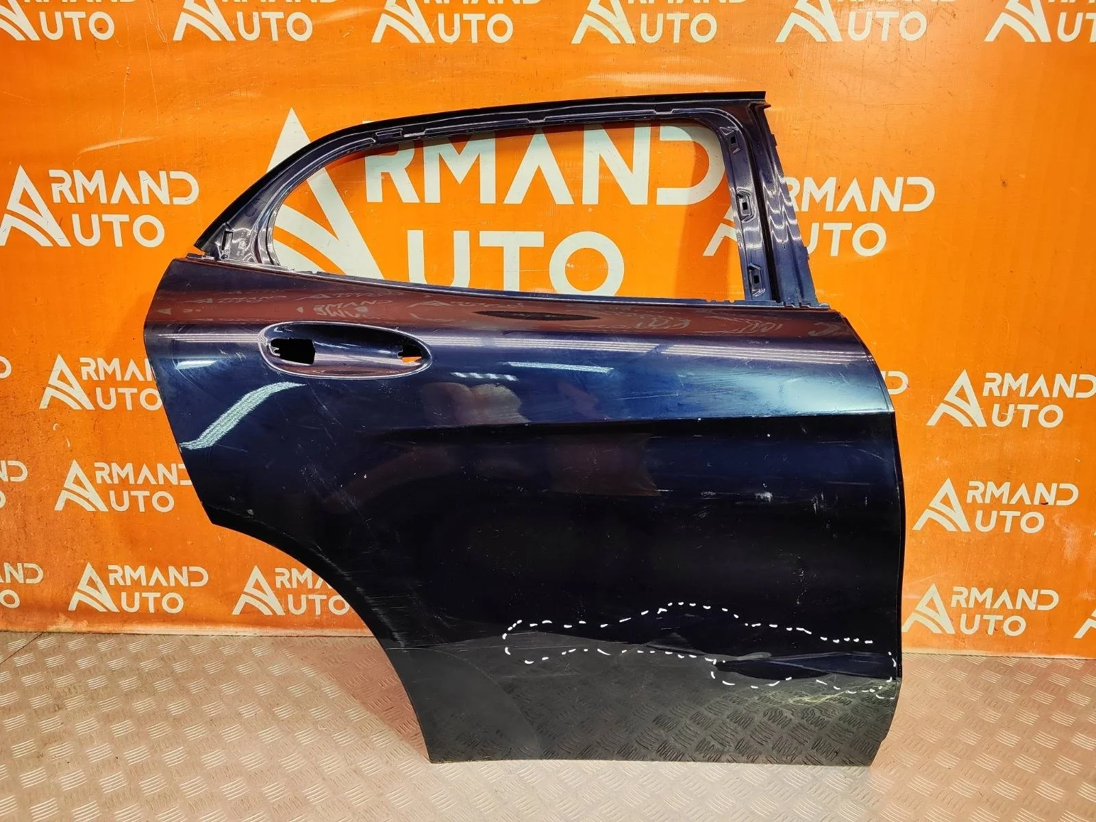 Дверь Mercedes GLA-Class 2013-2020 A1567300205 X156, задняя правая