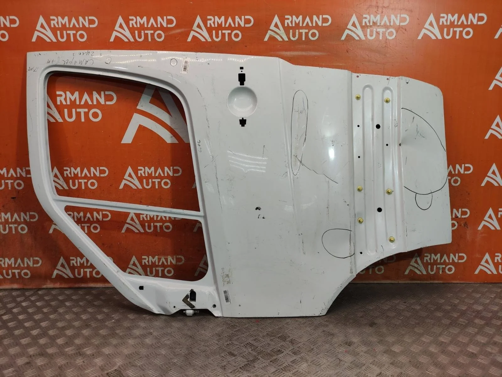 Дверь Mercedes Sprinter 2006-2018 A9067200005 BR.906, передняя левая