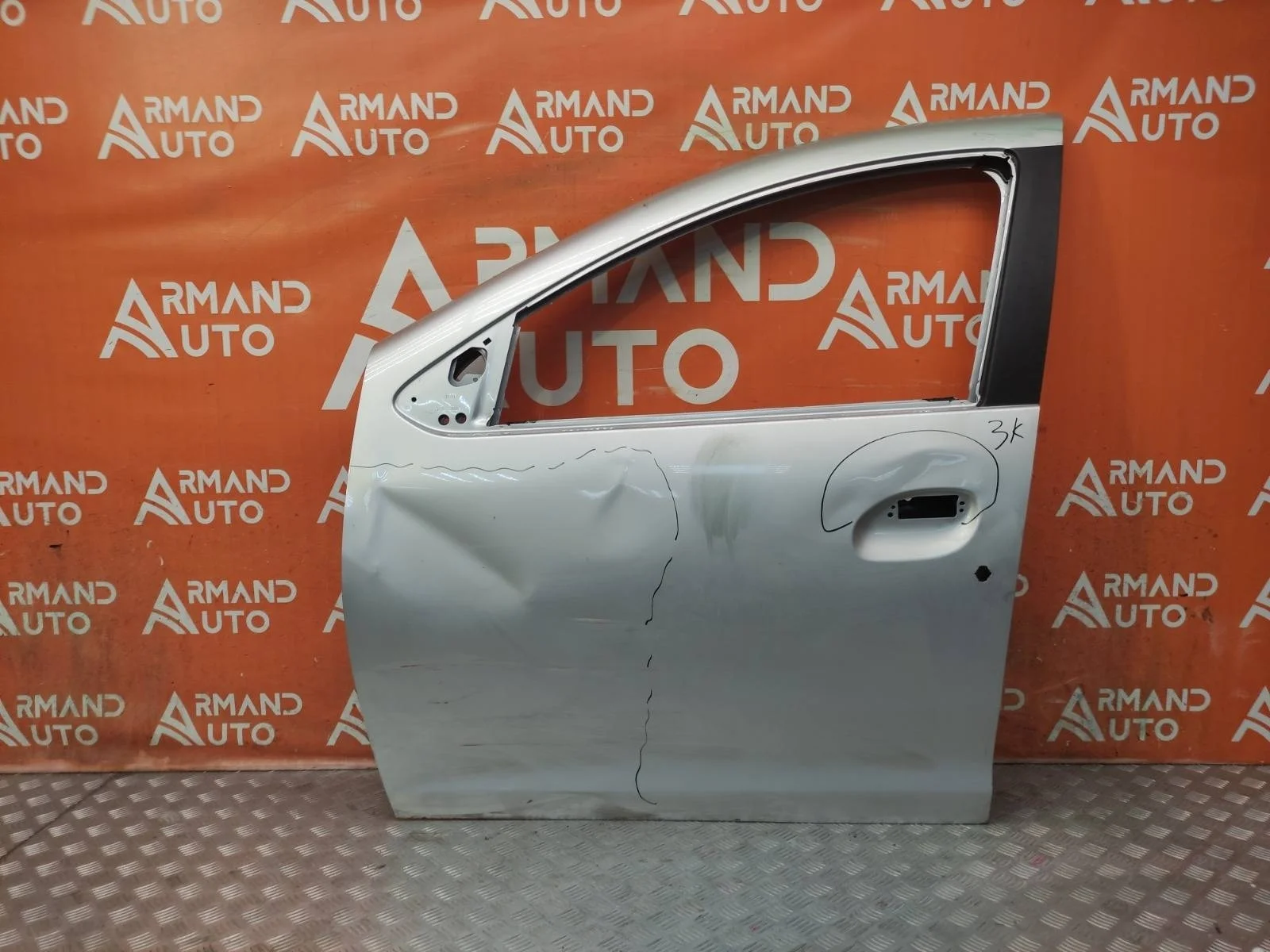 Дверь RENAULT Logan 2012-2022 801012479R 2, передняя левая