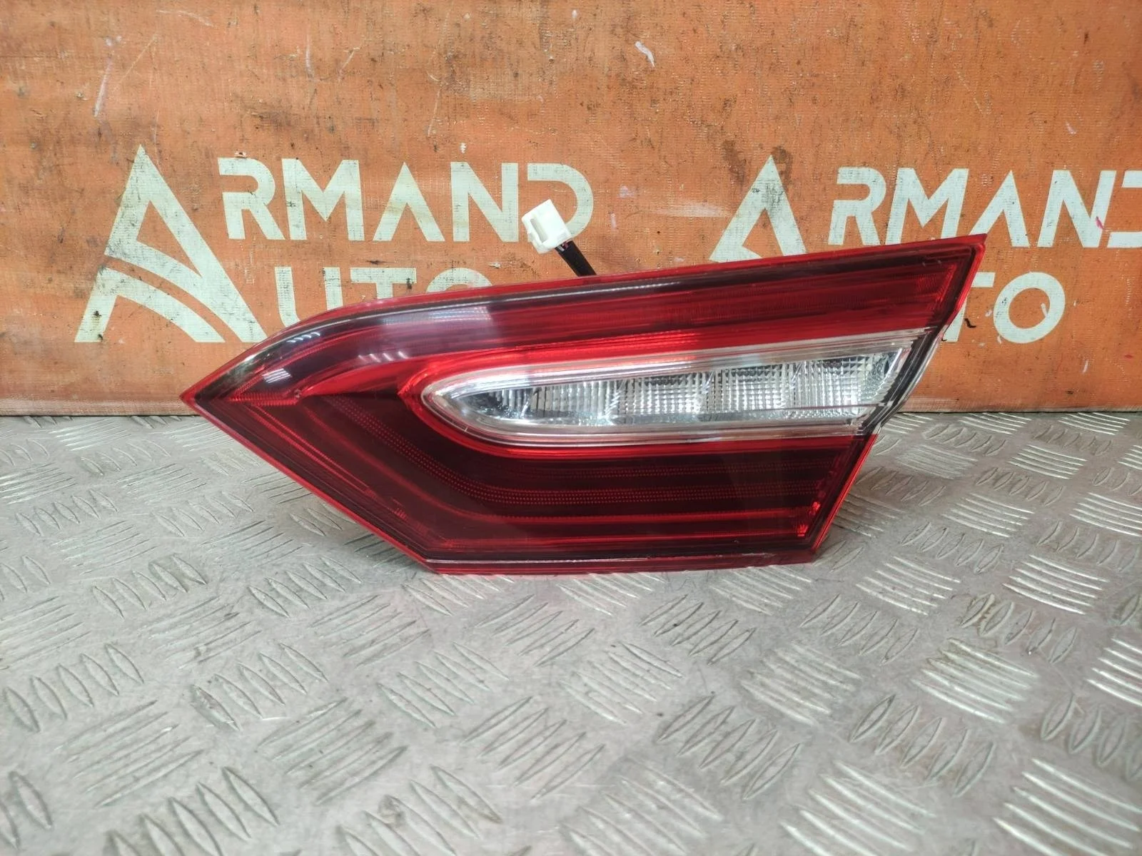 Фонарь внутренний TOYOTA Camry 2017-нв 8158033340 8 XV70, правый