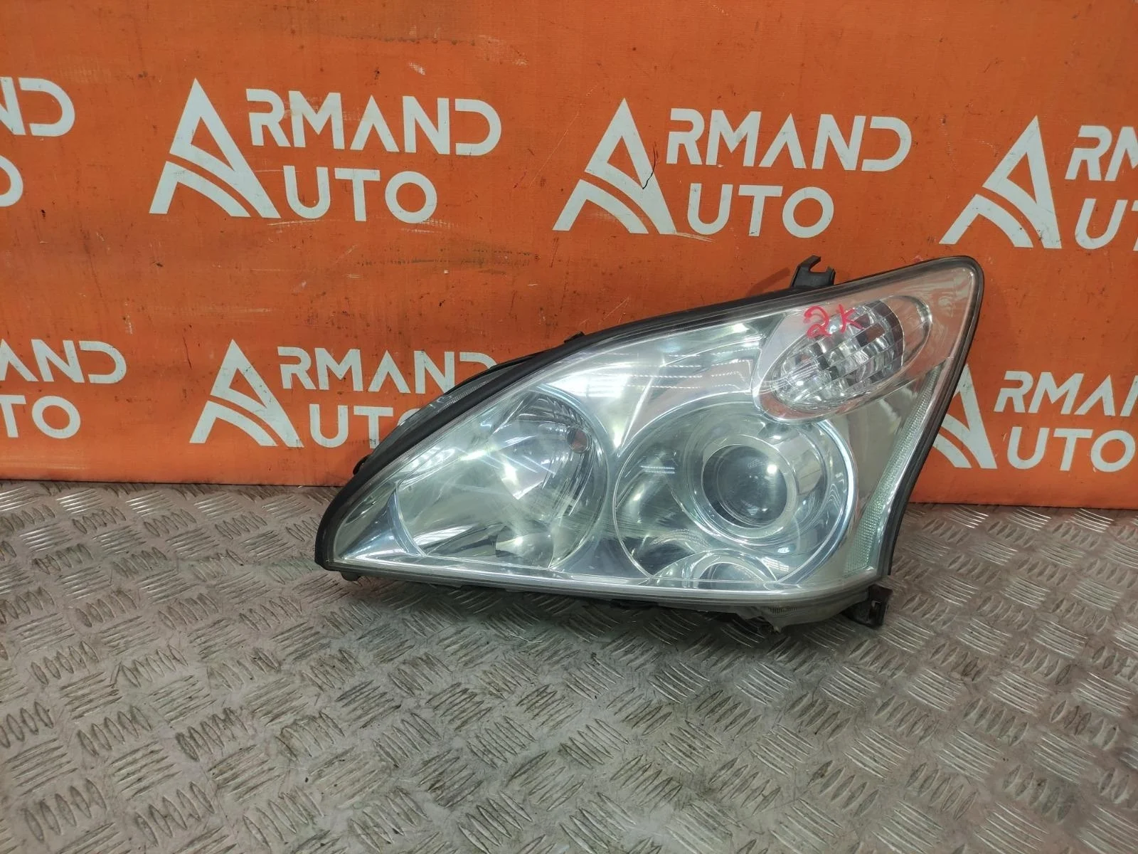 Фара Lexus RX 2003-2009 8118548241 2 XU30, левая
