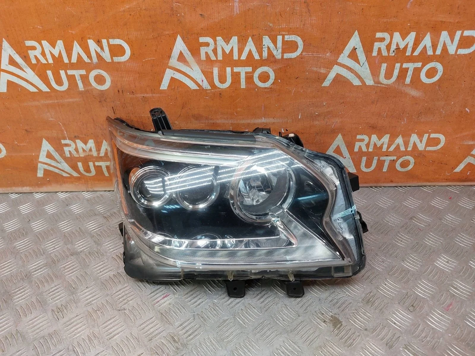 Фара Lexus GX 2013-2019 8114560G20 2 URJ150, правая