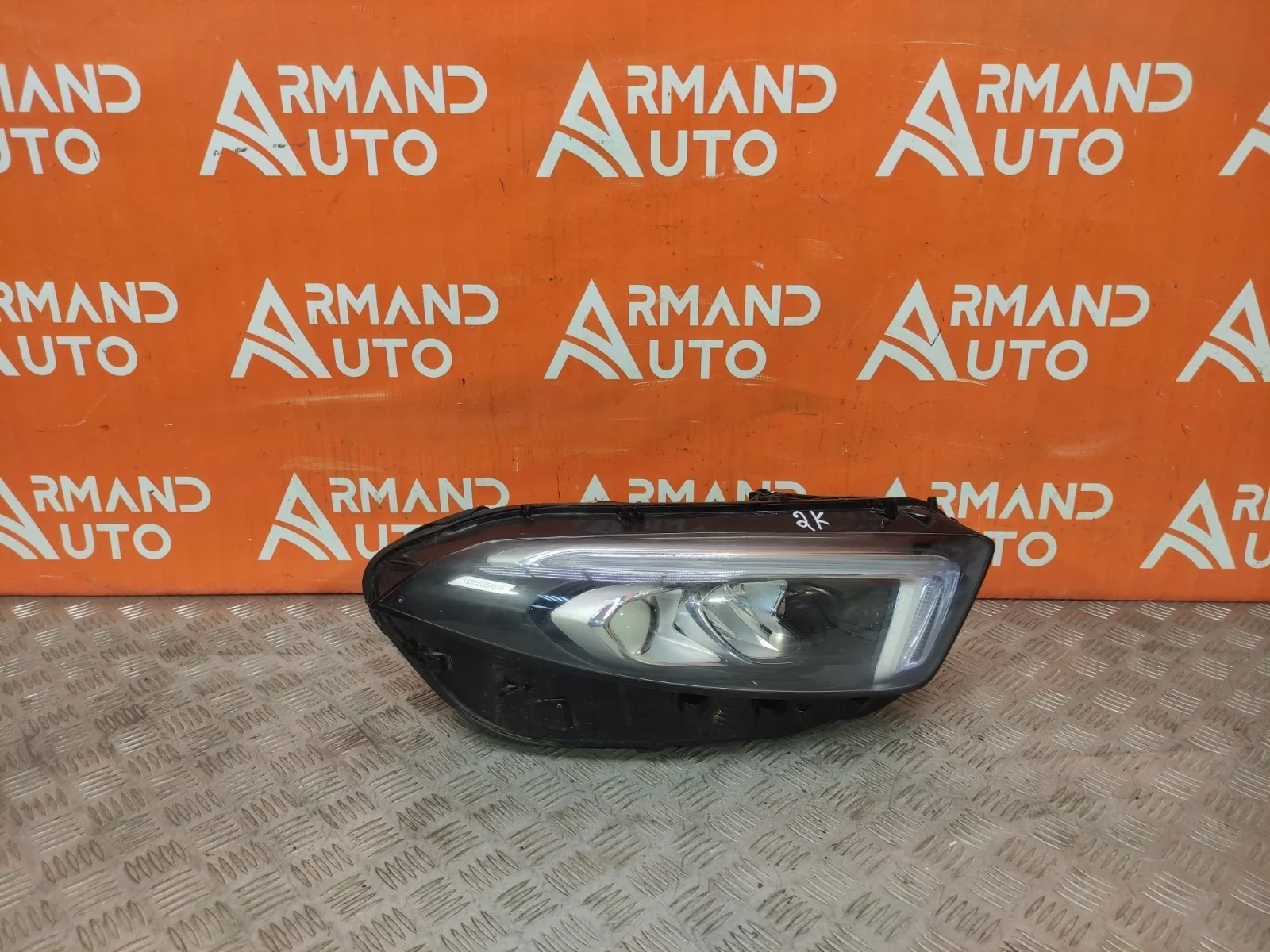 Фара Mercedes A-Class 2018-нв A1779060201 W177, правая