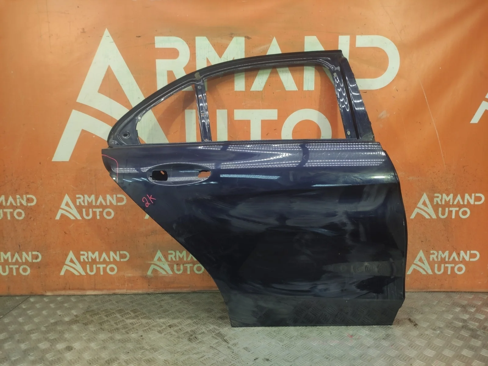 Дверь Mercedes C-Class 2014-2021 A2057300205 W205, задняя правая