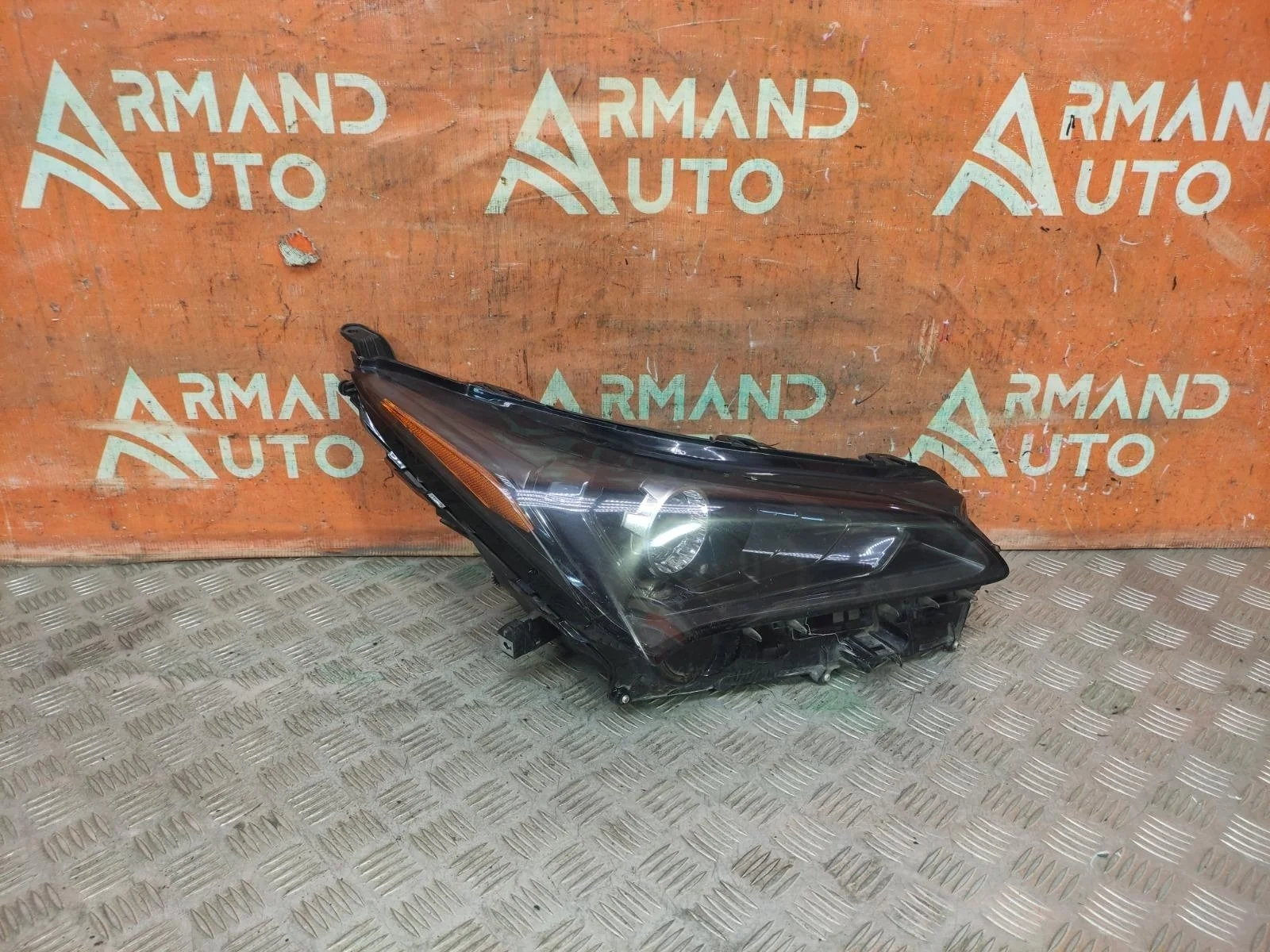 Фара Lexus NX 2017-2021 8114578180 1, правая