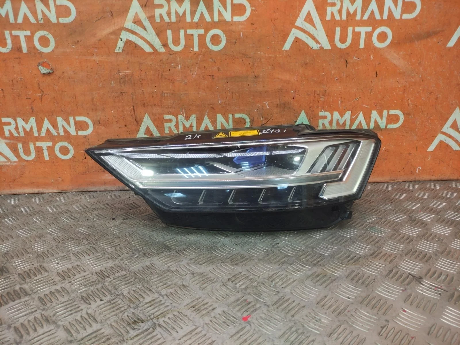 Фара Audi A8 2017-2022 4N0941113 4 D5, левая