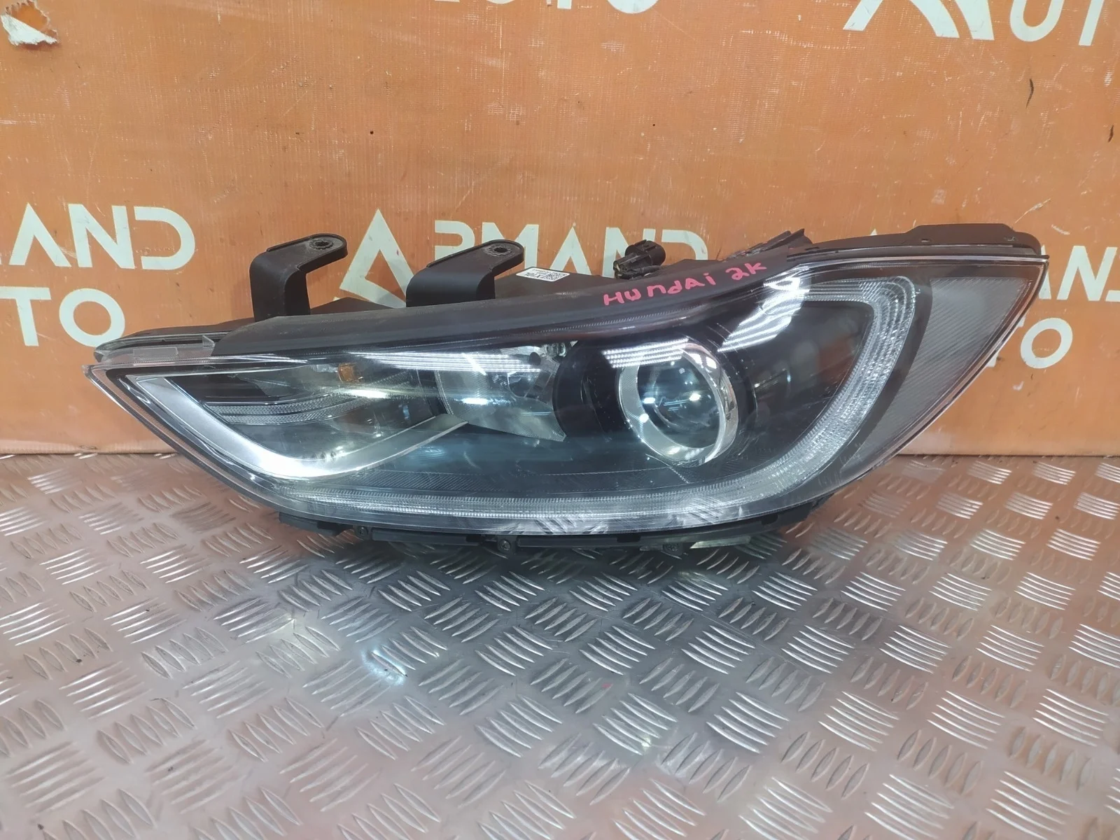 Фара Hyundai Elantra 2015-2019 92101F2200 6 AD, левая