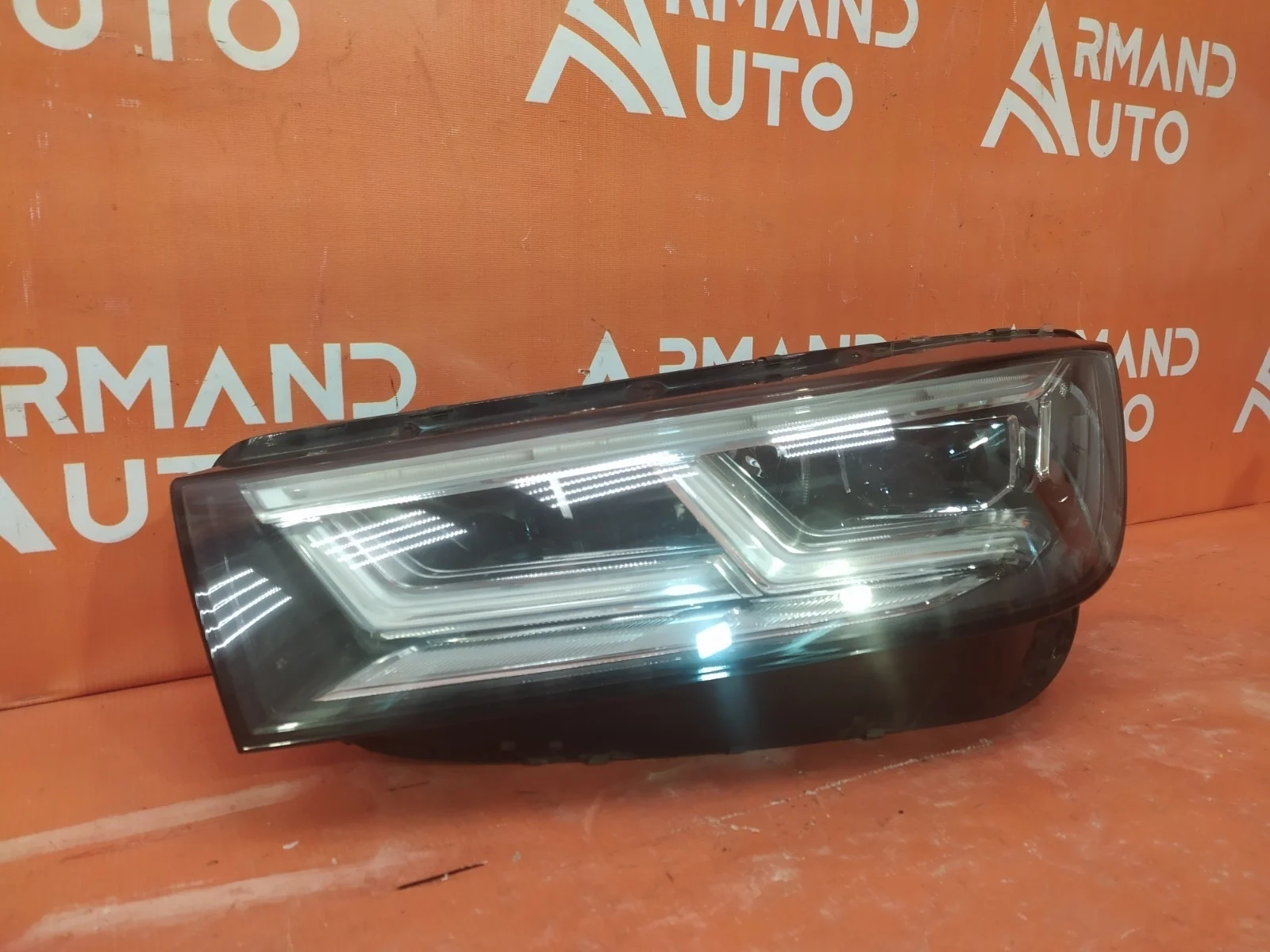 Фара Audi Q5 2017-2020 80A941773 2 FY, левая