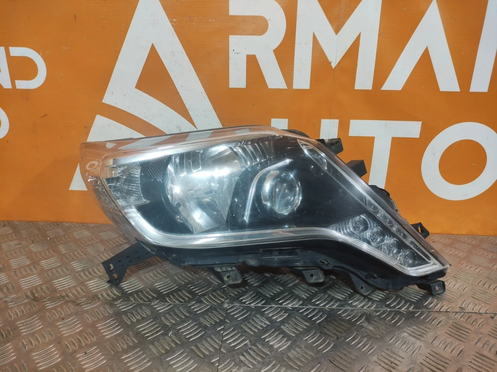 Фара Toyota Land Cruiser Prado 2013-2017 8114560J20 150, правая