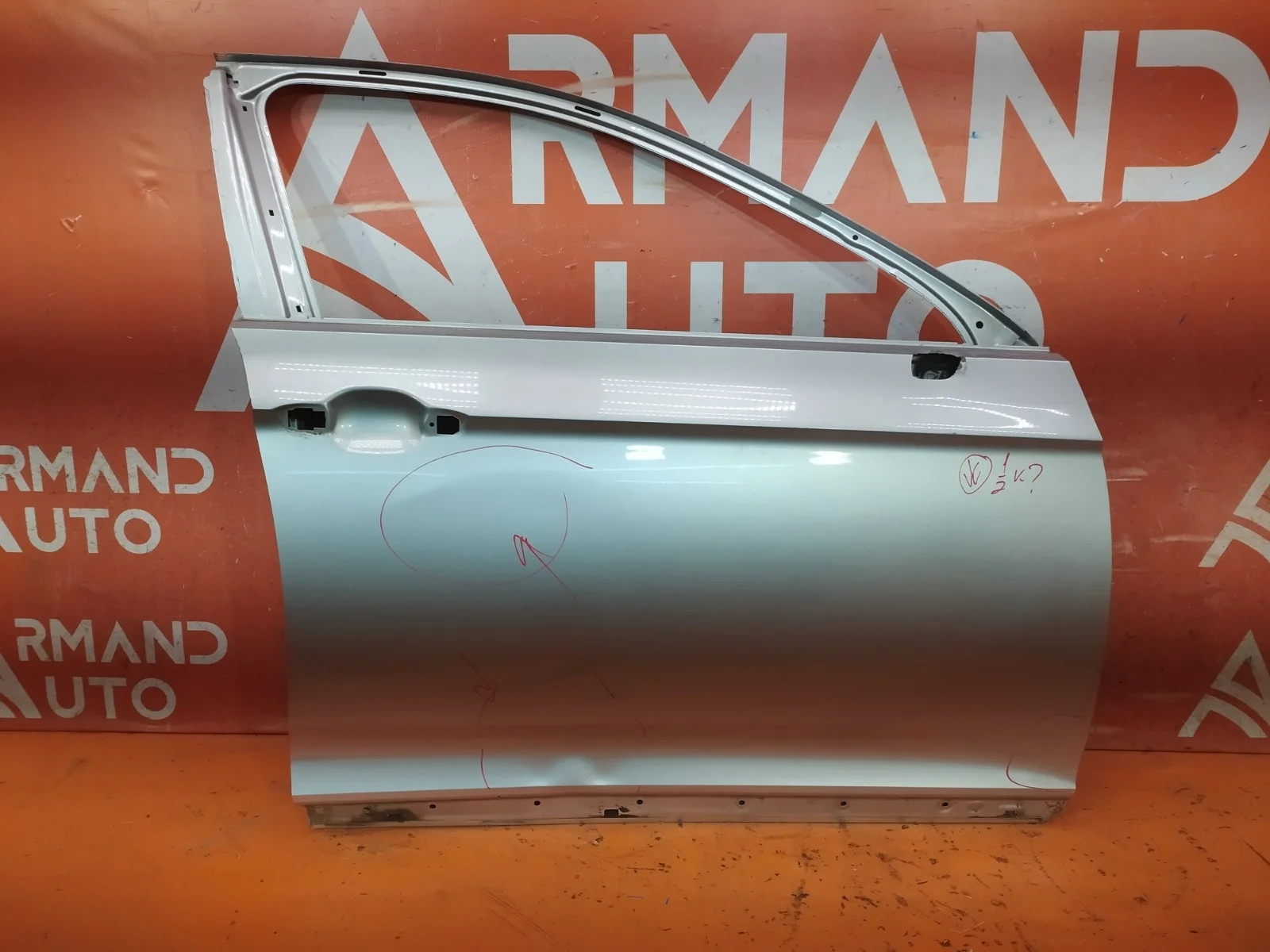 Дверь Volkswagen Passat 2014-2023 3G0831056AG B8, передняя правая