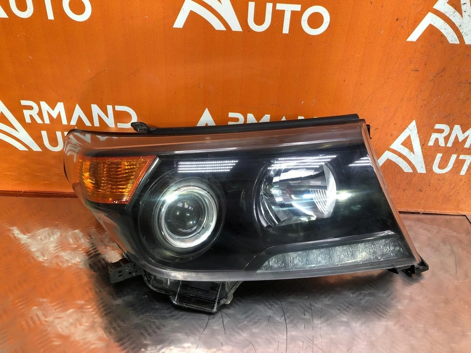 Фара Toyota Land Cruiser 2012-2015 PZ36760509 200, правая