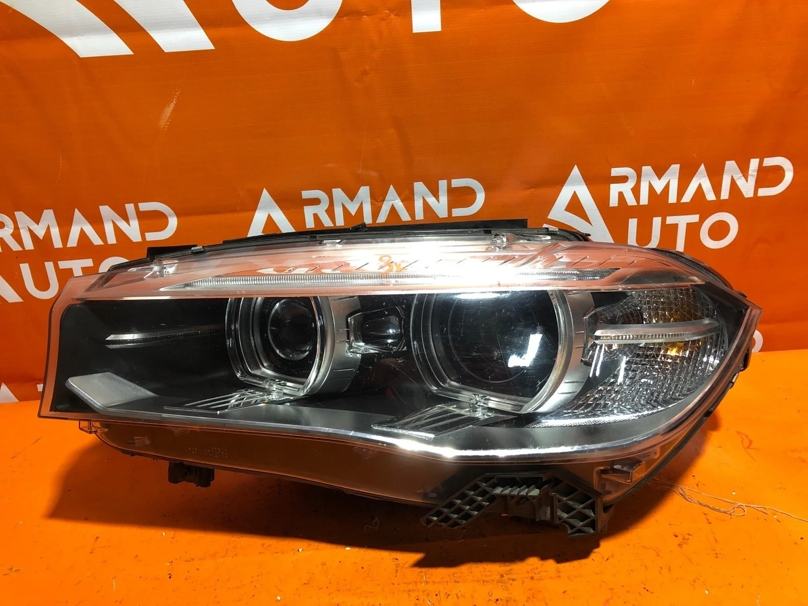 Фара BMW X5 2013-2018 63117317101 F15, левая