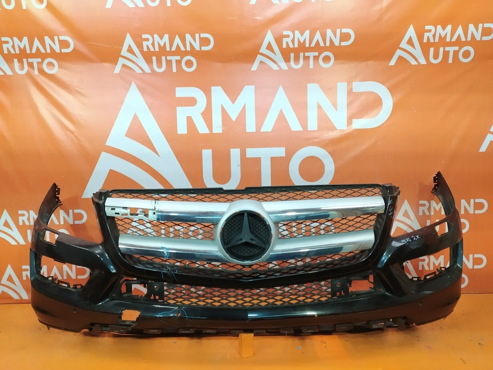 Бампер Mercedes GL GLS-Class 2012-2016 A1668852725 X166, передний